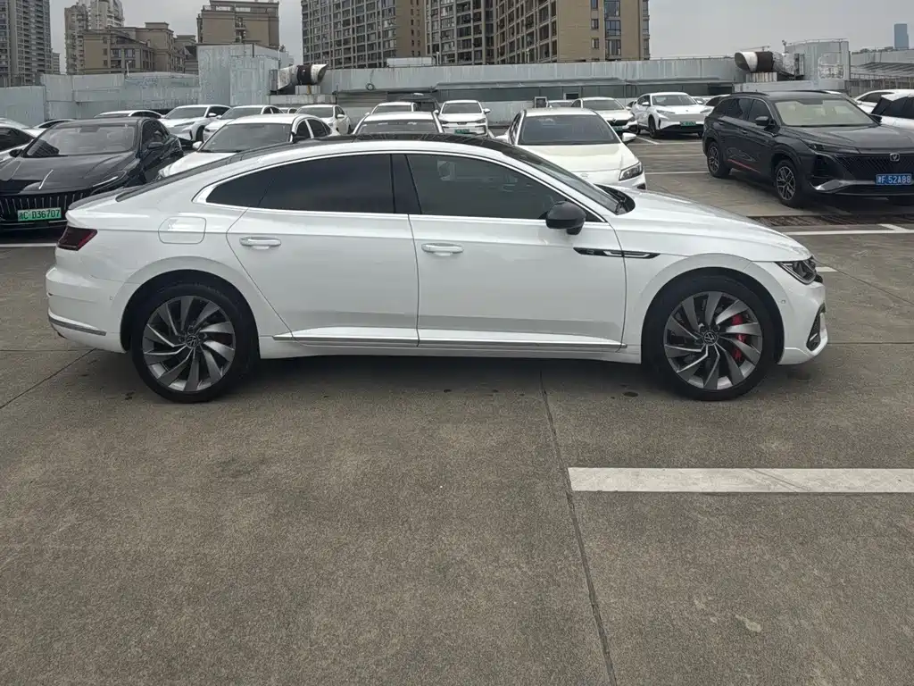 Volkswagen FAW-Volkswagen CC 2021 380TSI Dazzling Edition 2022 - thumbnail 3