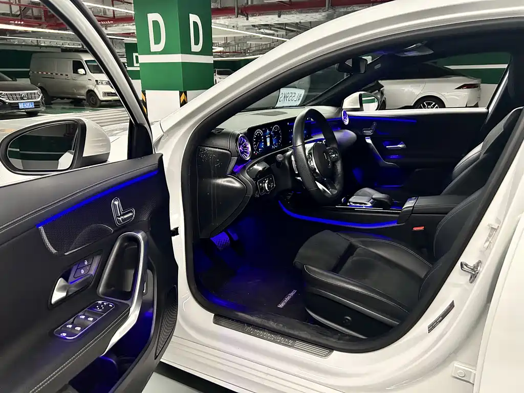 Mercedes-Benz Mercedes-Benz A-Class 2021 A 200 L Sport Sedan Fashion Edition 2021 - thumbnail 8