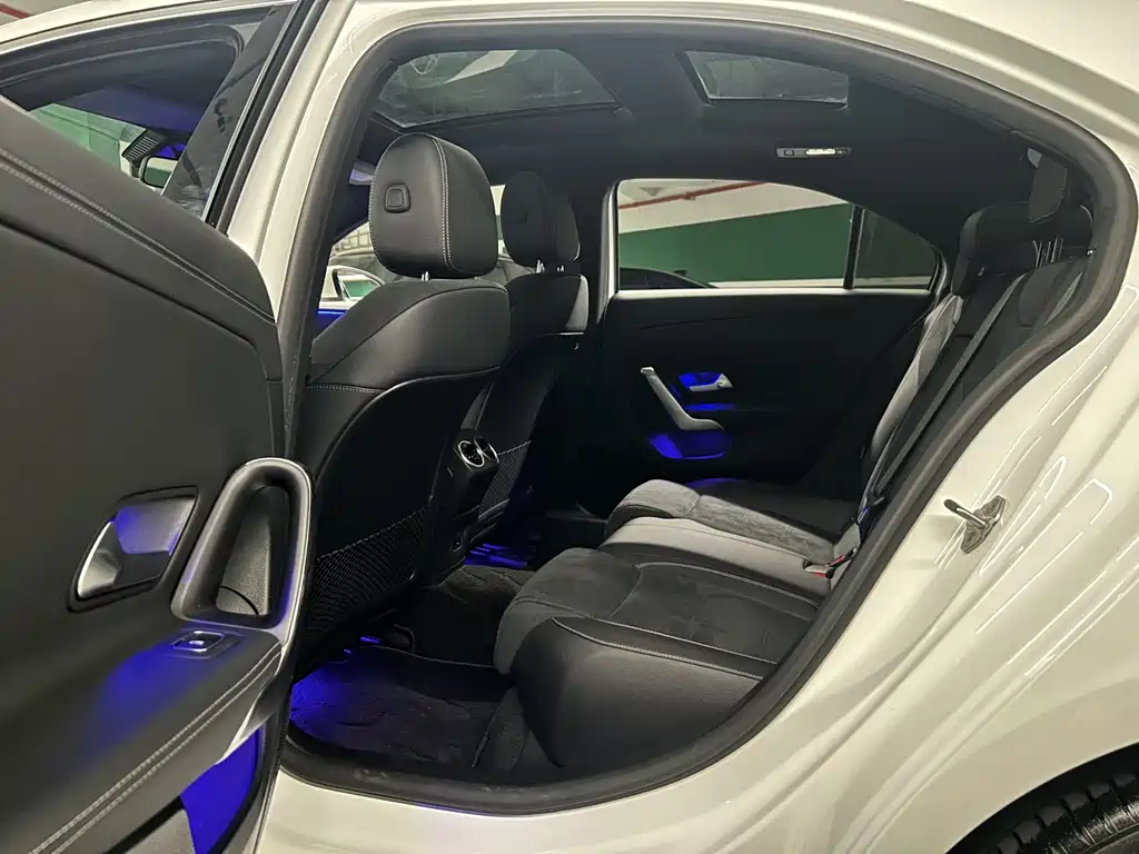 Mercedes-Benz Mercedes-Benz A-Class 2021 A 200 L Sport Sedan Fashion Edition 2021 - thumbnail 9