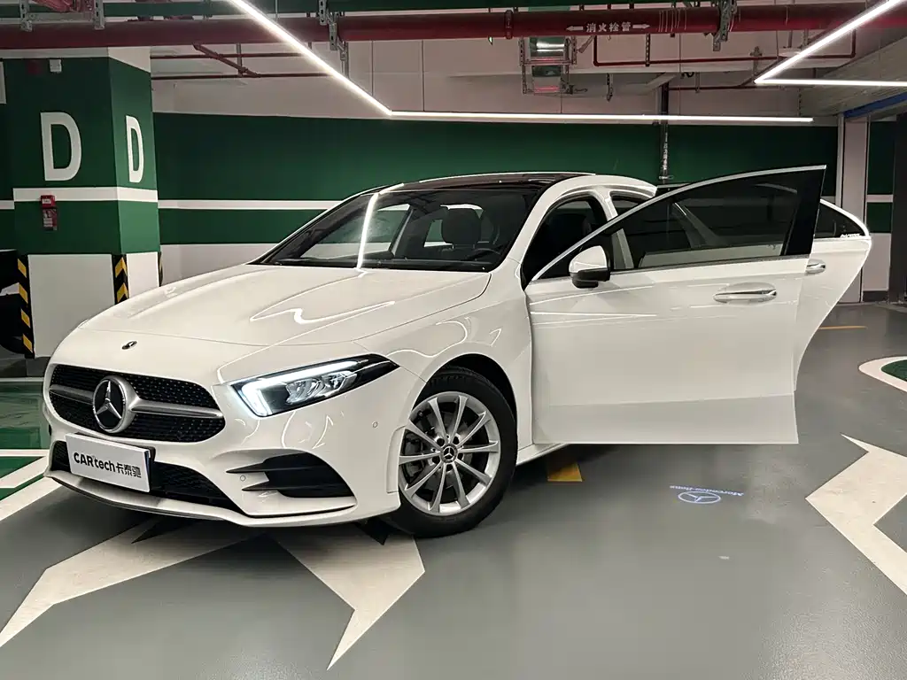 Mercedes-Benz Mercedes-Benz A-Class 2021 A 200 L Sport Sedan Fashion Edition 2021 - thumbnail 16