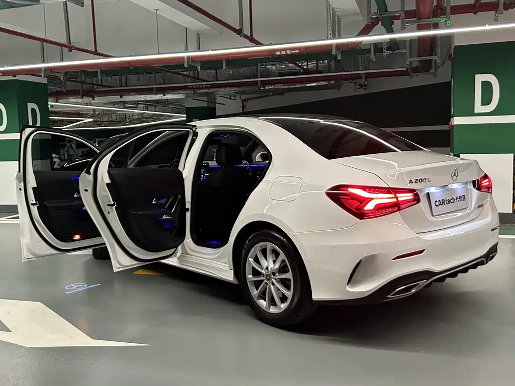 Mercedes-Benz Mercedes-Benz A-Class 2021 A 200 L Sport Sedan Fashion Edition 2021 - thumbnail 19