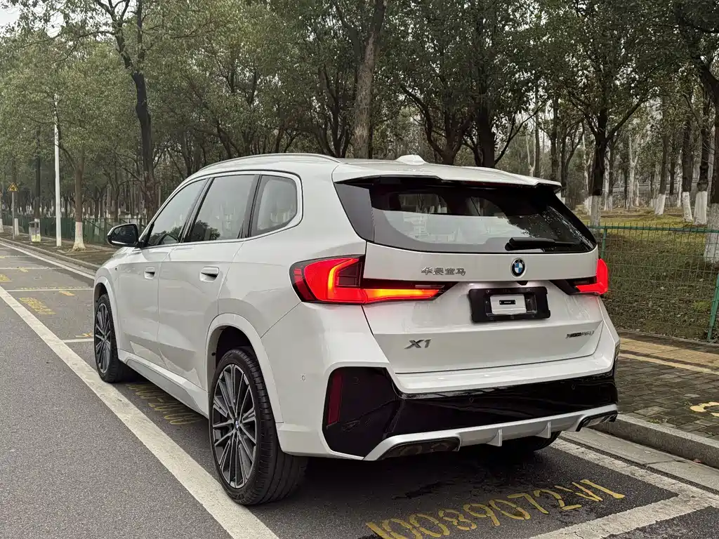 BMW BMW X1 2024 xDrive25Li M Sport Package 2024 - thumbnail 8