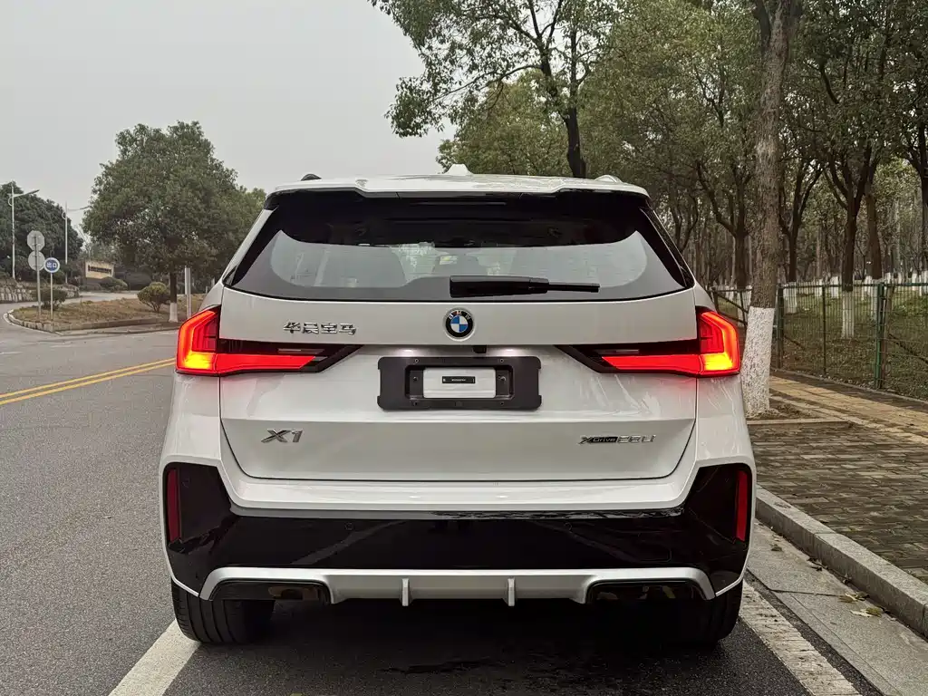 BMW BMW X1 2024 xDrive25Li M Sport Package 2024 - thumbnail 9