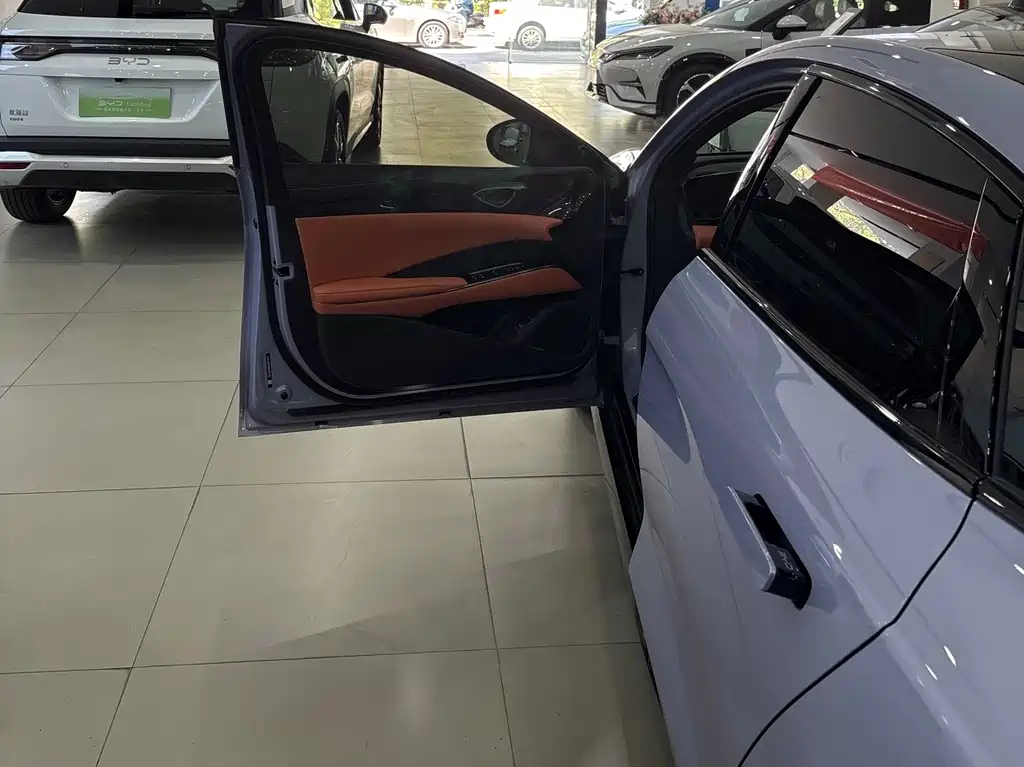 BYD BYD Seal 2025 Model Year Facelift 650 Intelligent Driving Edition 2025 - thumbnail 8