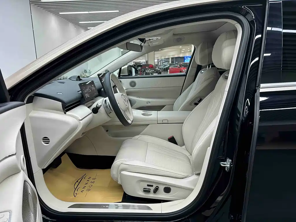 Lantu Auto Lantu Zhuiguang L 2026 AWD Ultra 2025 - thumbnail 7