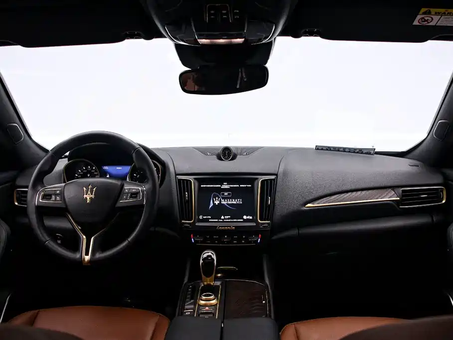 Maserati Maserati Levante 2018 3.0T Classic 2018 - thumbnail 5