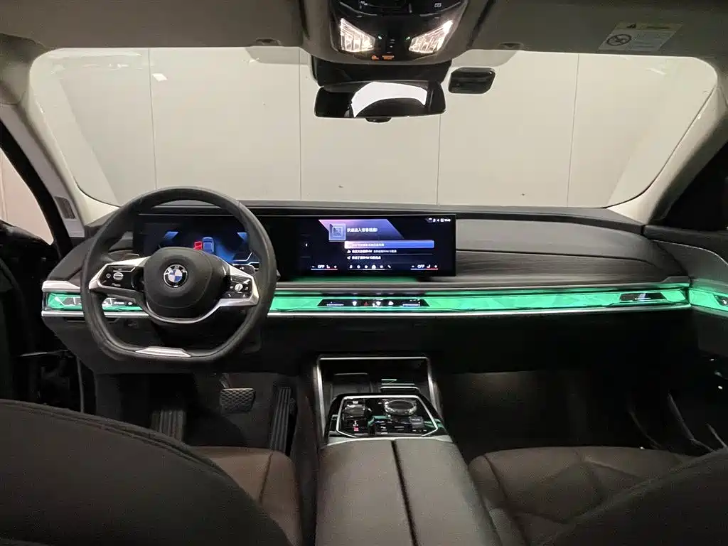 BMW BMW 7 Series 2023 735Li Luxury Package 2023 - thumbnail 12