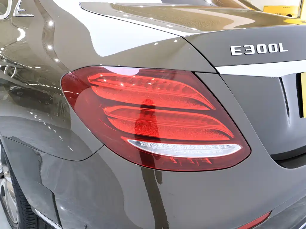 Mercedes-Benz Mercedes-Benz E-Class 2016 E 300 L Fashion Edition 2017 - thumbnail 8