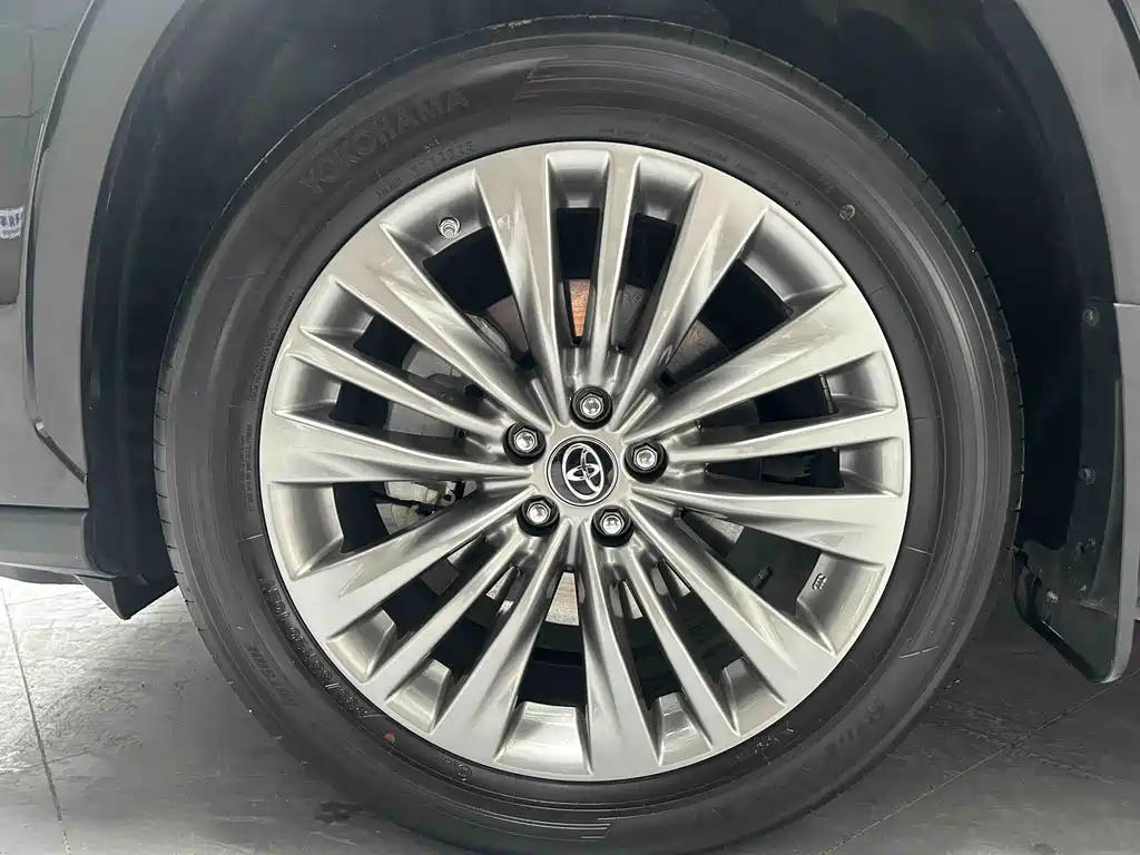 Toyota Toyota Highlander Hybrid 2.5L Two-Wheel Drive Premium Edition 7-Seat 2022 Model 2023 - thumbnail 5