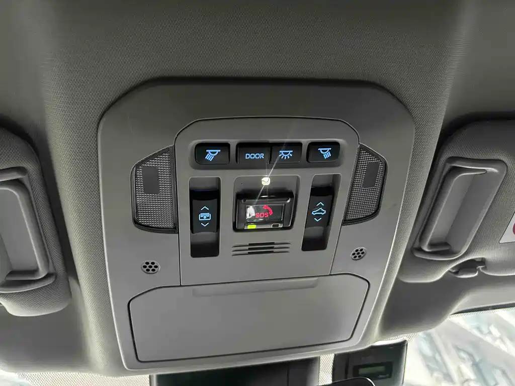 Toyota Toyota Highlander Hybrid 2.5L Two-Wheel Drive Premium Edition 7-Seat 2022 Model 2023 - thumbnail 10