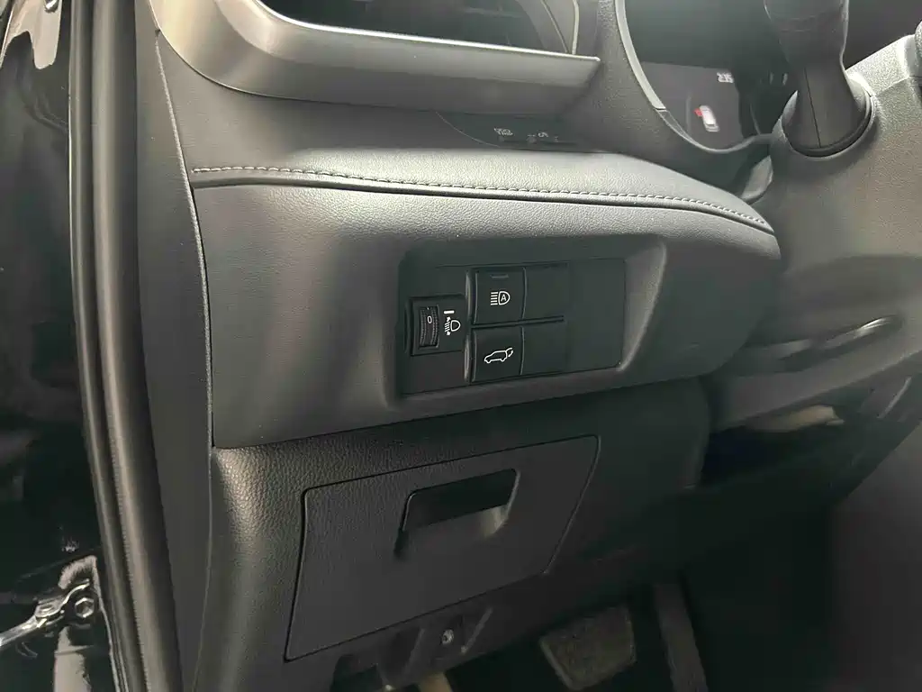 Toyota Toyota Highlander Hybrid 2.5L Two-Wheel Drive Premium Edition 7-Seat 2022 Model 2023 - thumbnail 11
