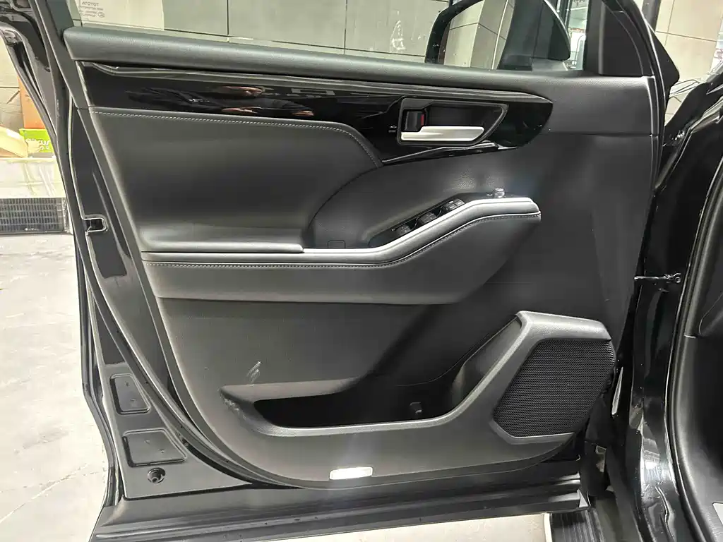 Toyota Toyota Highlander Hybrid 2.5L Two-Wheel Drive Premium Edition 7-Seat 2022 Model 2023 - thumbnail 13
