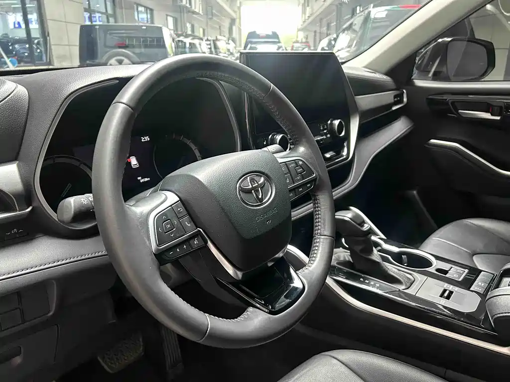 Toyota Toyota Highlander Hybrid 2.5L Two-Wheel Drive Premium Edition 7-Seat 2022 Model 2023 - thumbnail 15