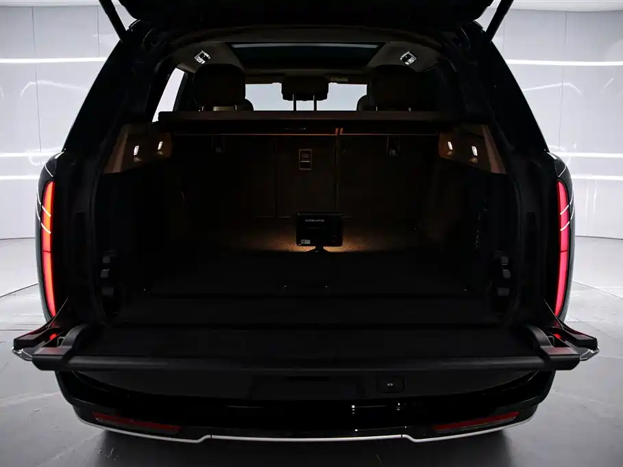 Land Rover Range Rover 2025 3.0 L6 360PS Vogue Edition 2025 - thumbnail 15