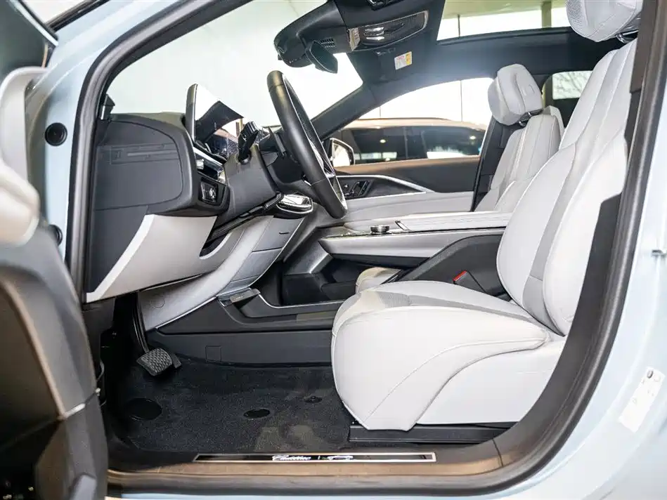 Cadillac Buick Regal 2024 Rear-Wheel Drive Standard Range Luxury Edition 2025 - thumbnail 7