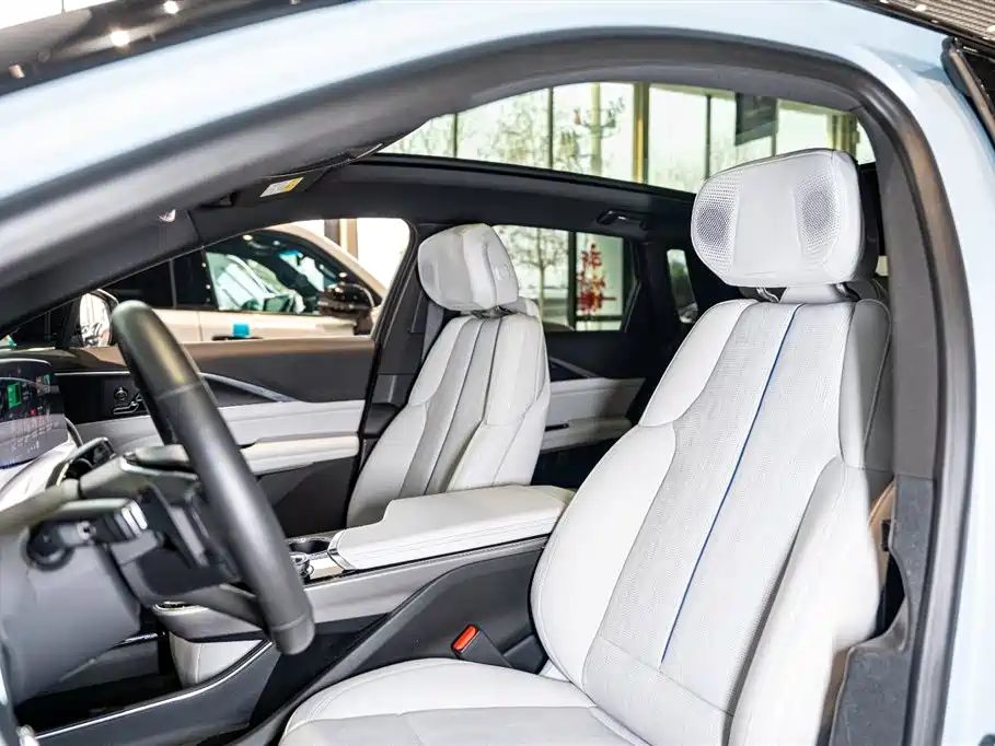 Cadillac Buick Regal 2024 Rear-Wheel Drive Standard Range Luxury Edition 2025 - thumbnail 9