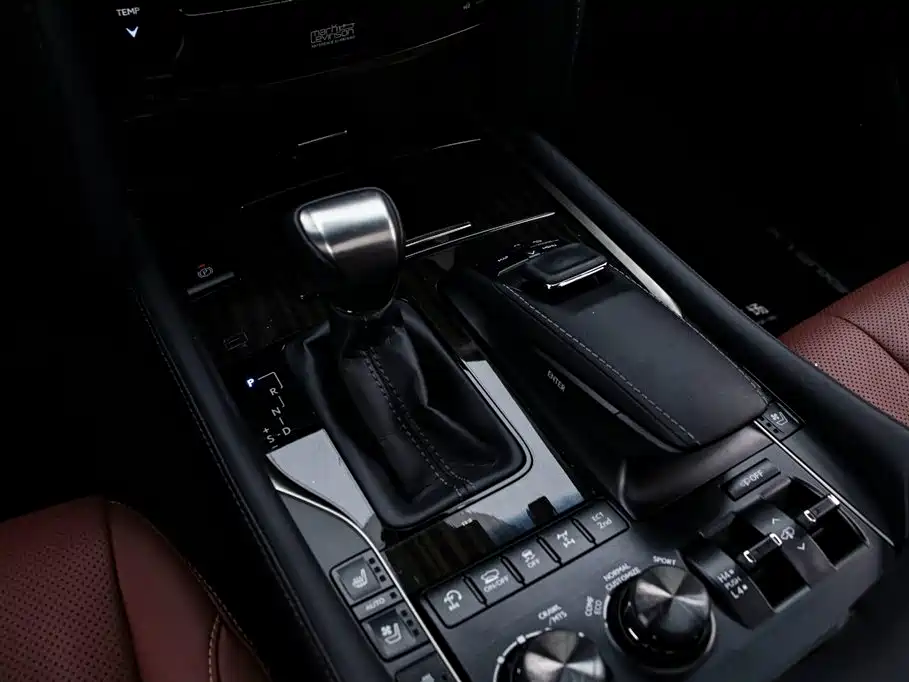 Lexus Lexus LX 570 2021 Model Canadian Specification 2023 - thumbnail 9