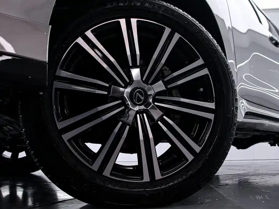 Lexus Lexus LX 570 2021 Model Canadian Specification 2023 - thumbnail 16