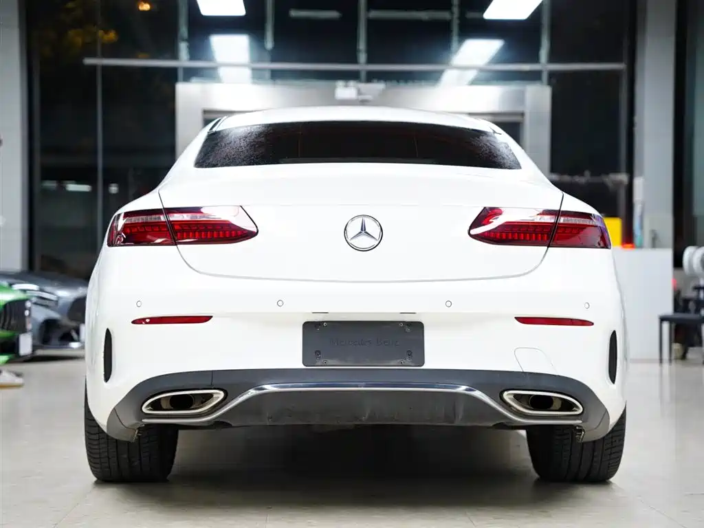 Mercedes-Benz Mercedes-Benz E-Class Coupe E 260 (2023 Model Year) 2024 - thumbnail 7