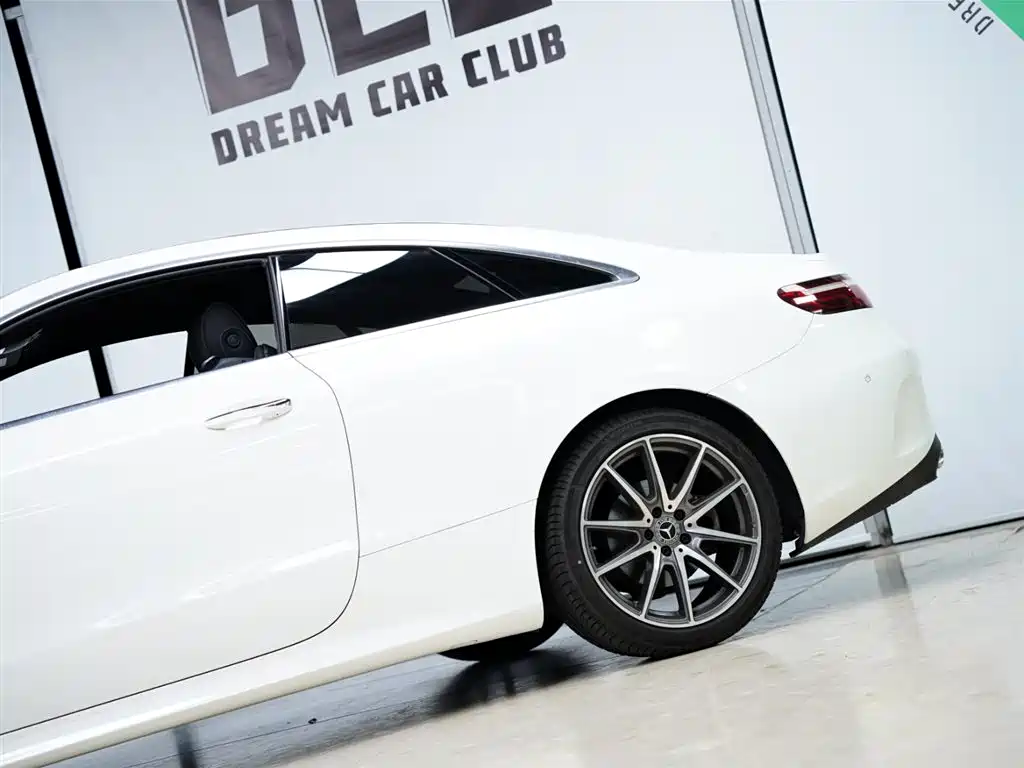Mercedes-Benz Mercedes-Benz E-Class Coupe E 260 (2023 Model Year) 2024 - thumbnail 19