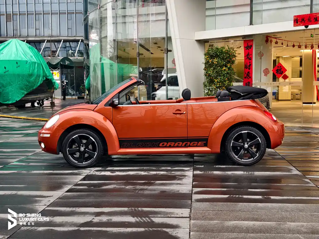 Volkswagen Volkswagen Beetle 2010 2.0 BlackOrange Convertible Luxury Edition 2010 - thumbnail 2