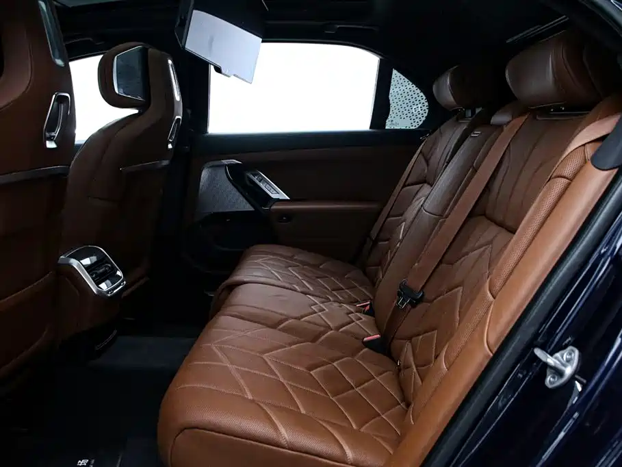 BMW BMW 7 Series 2023 740Li M Sport Package 2023 - thumbnail 14