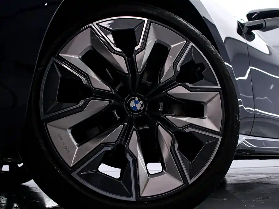 BMW BMW 7 Series 2023 740Li M Sport Package 2023 - thumbnail 17