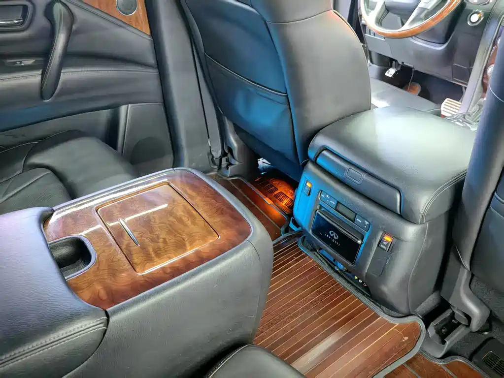 Infiniti Infiniti QX80 2016 5.6L 4WD 2017 - thumbnail 13