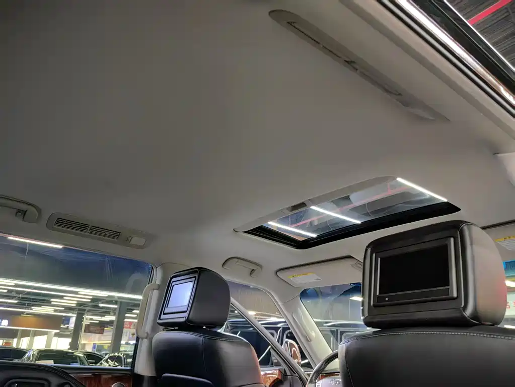 Infiniti Infiniti QX80 2016 5.6L 4WD 2017 - thumbnail 14