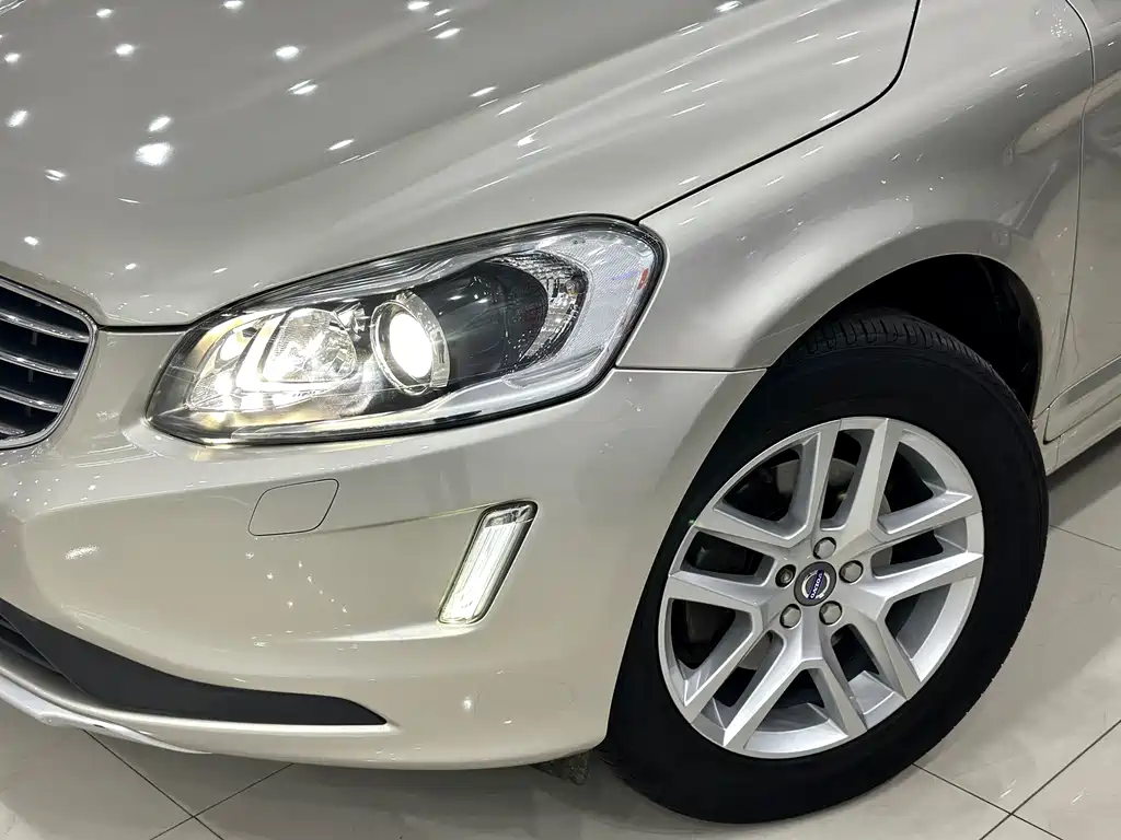 Volvo Volvo XC60 2017 T5 IntelliSafe Upgrade Edition 2017 - thumbnail 27