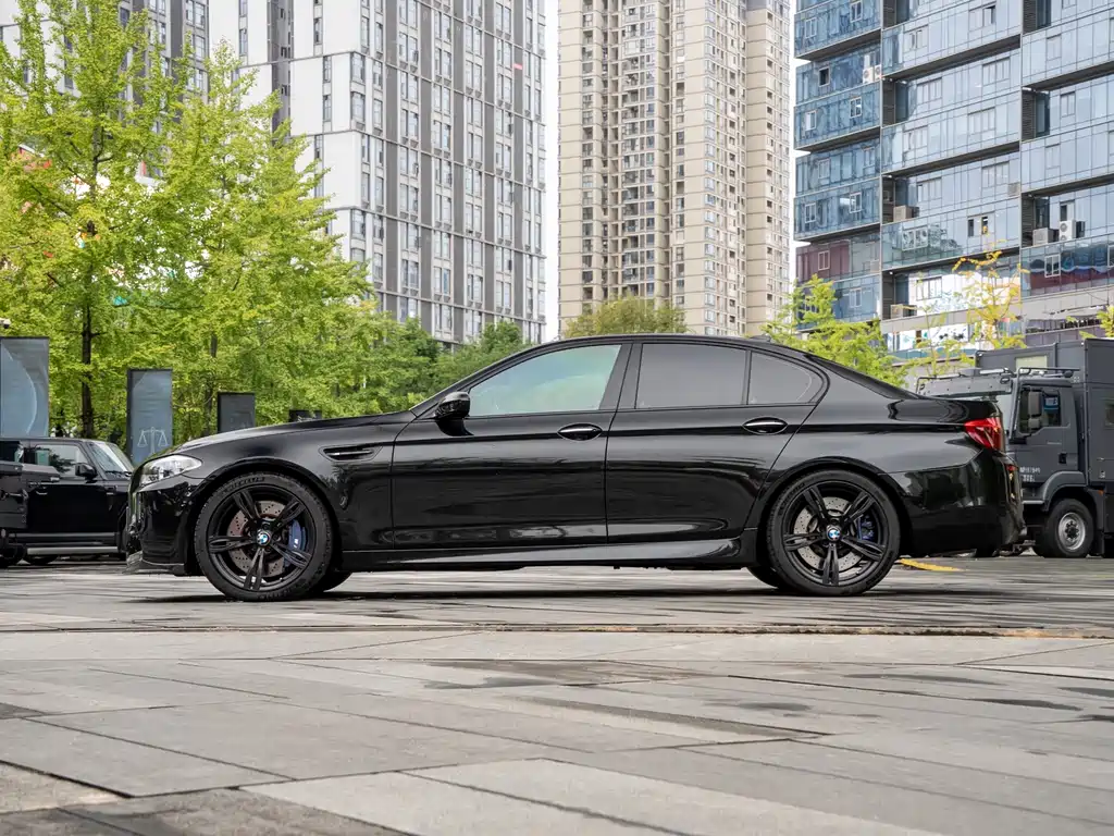 BMW BMW M5 2014 M5 2017 - thumbnail 4