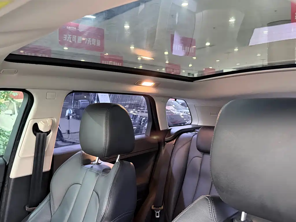 Land Rover Range Rover Evoque 2015 2.0T Five-Door Style Edition 2016 - thumbnail 5