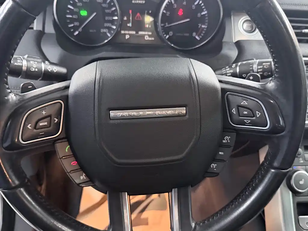 Land Rover Range Rover Evoque 2015 2.0T Five-Door Style Edition 2016 - thumbnail 6