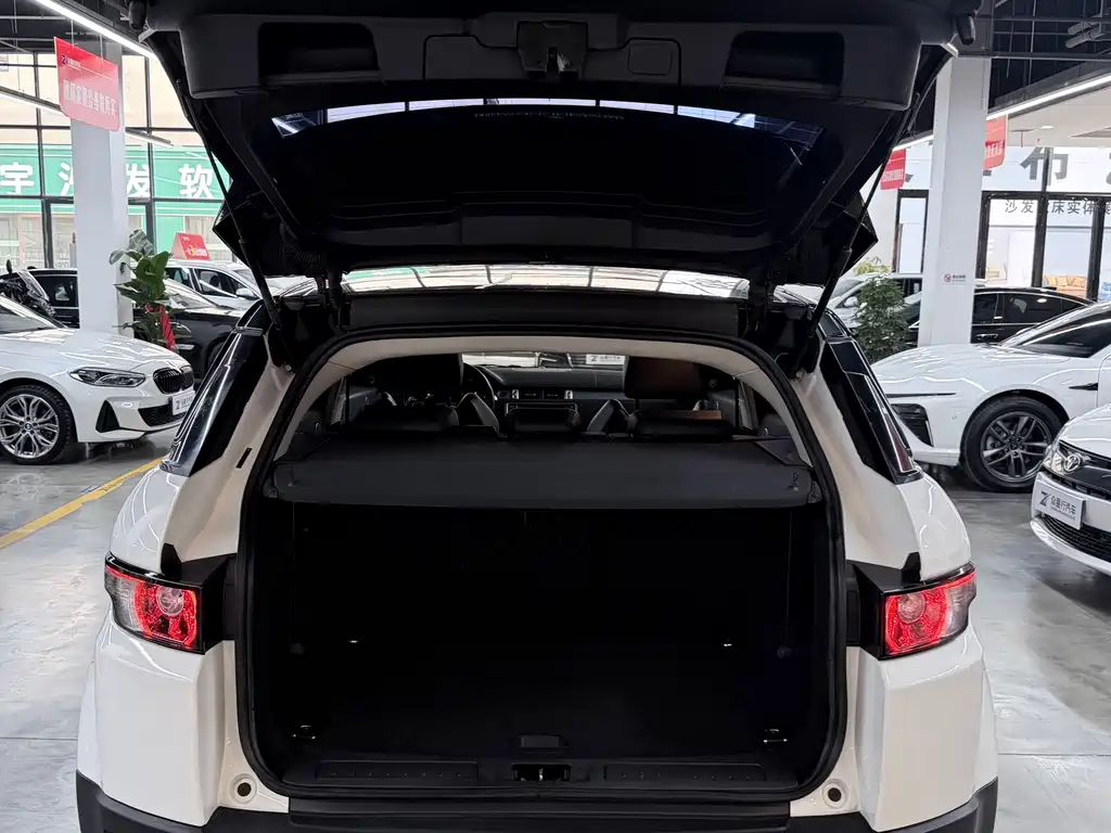Land Rover Range Rover Evoque 2015 2.0T Five-Door Style Edition 2016 - thumbnail 16