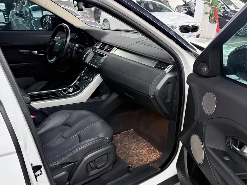 Land Rover Range Rover Evoque 2015 2.0T Five-Door Style Edition 2016 - thumbnail 18