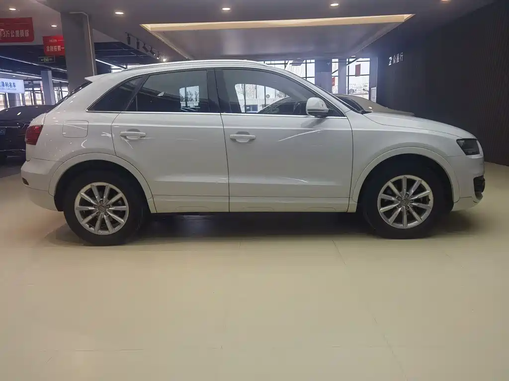 Audi Audi Q3 2015 30 TFSI Progressive Edition 2015 - thumbnail 5