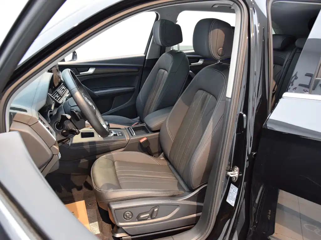 Audi Audi Q5L 2022 Facelift 40T Luxury Elegant Model 2023 - thumbnail 6