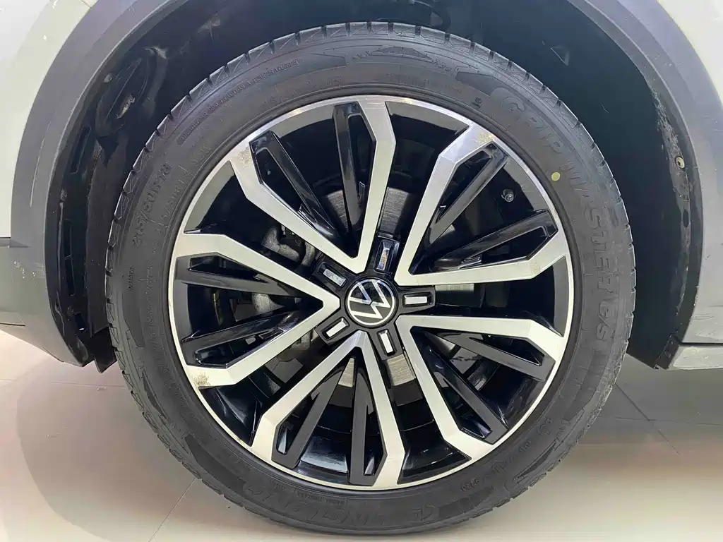 Volkswagen T-Roc 2021 280TSI DSG 2WD Comfort Intelligent Connectivity Edition 2021 - thumbnail 13