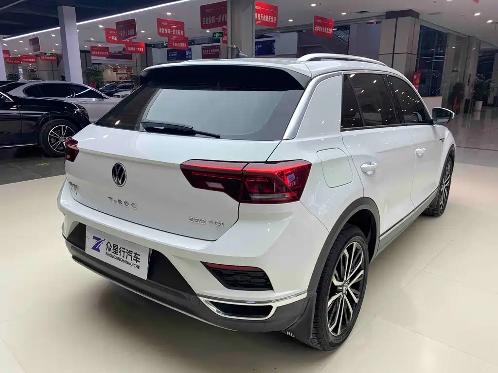 Volkswagen T-Roc 2021 280TSI DSG 2WD Comfort Intelligent Connectivity Edition 2021 - thumbnail 16