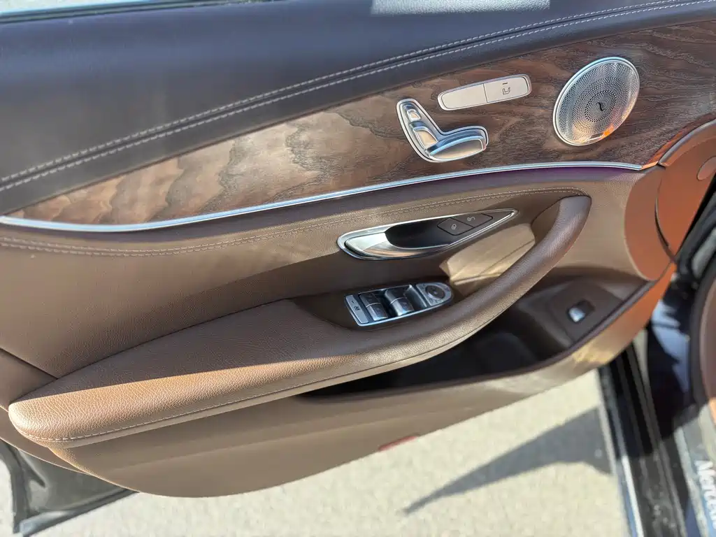 Mercedes-Benz Mercedes-Benz E-Class 2023 E 260 L 2023 - thumbnail 5