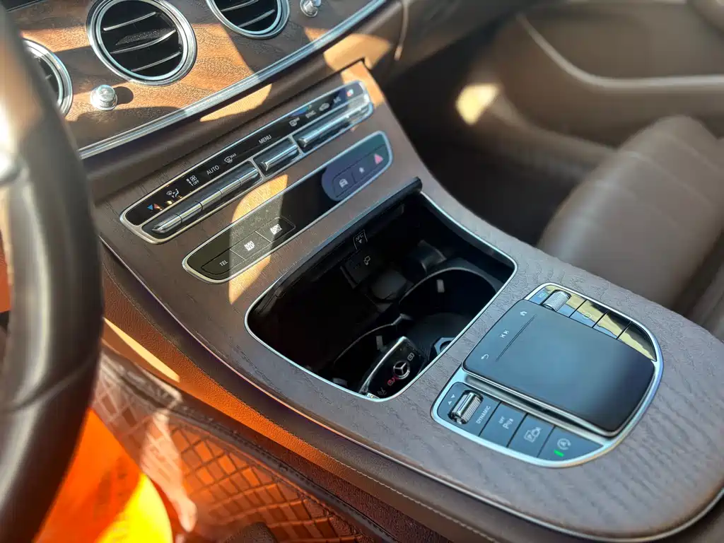 Mercedes-Benz Mercedes-Benz E-Class 2023 E 260 L 2023 - thumbnail 7
