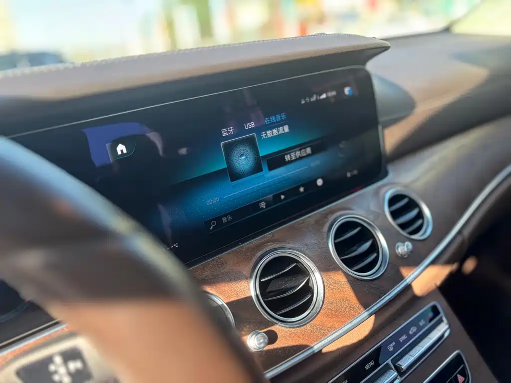 Mercedes-Benz Mercedes-Benz E-Class 2023 E 260 L 2023 - thumbnail 8