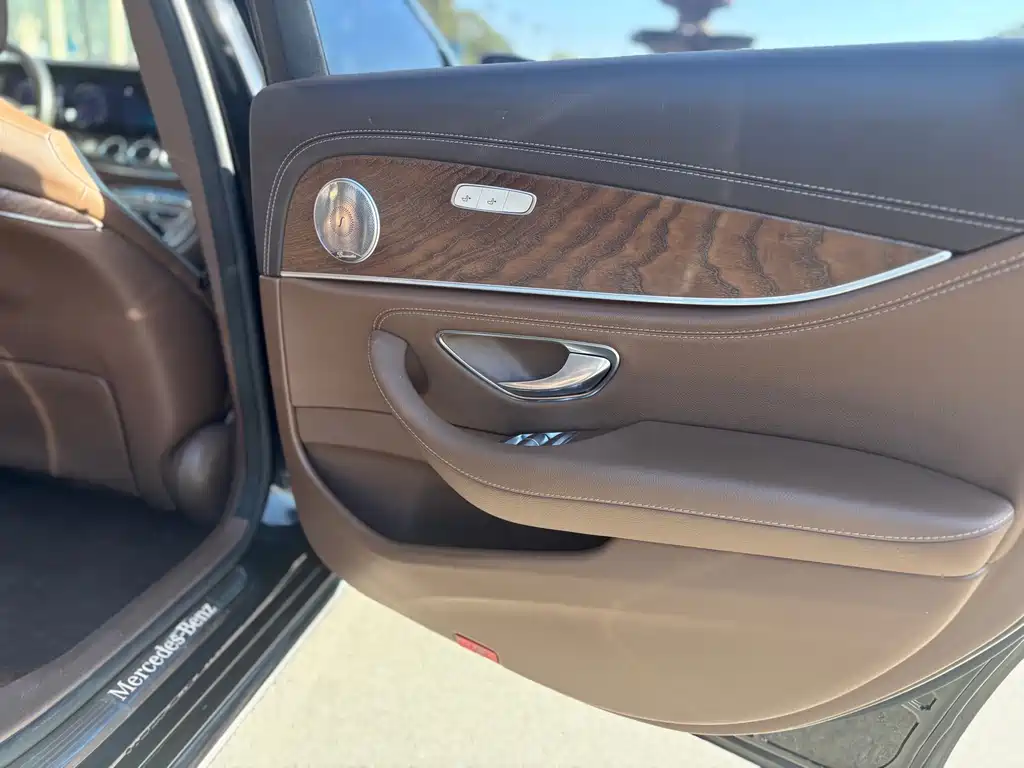 Mercedes-Benz Mercedes-Benz E-Class 2023 E 260 L 2023 - thumbnail 16