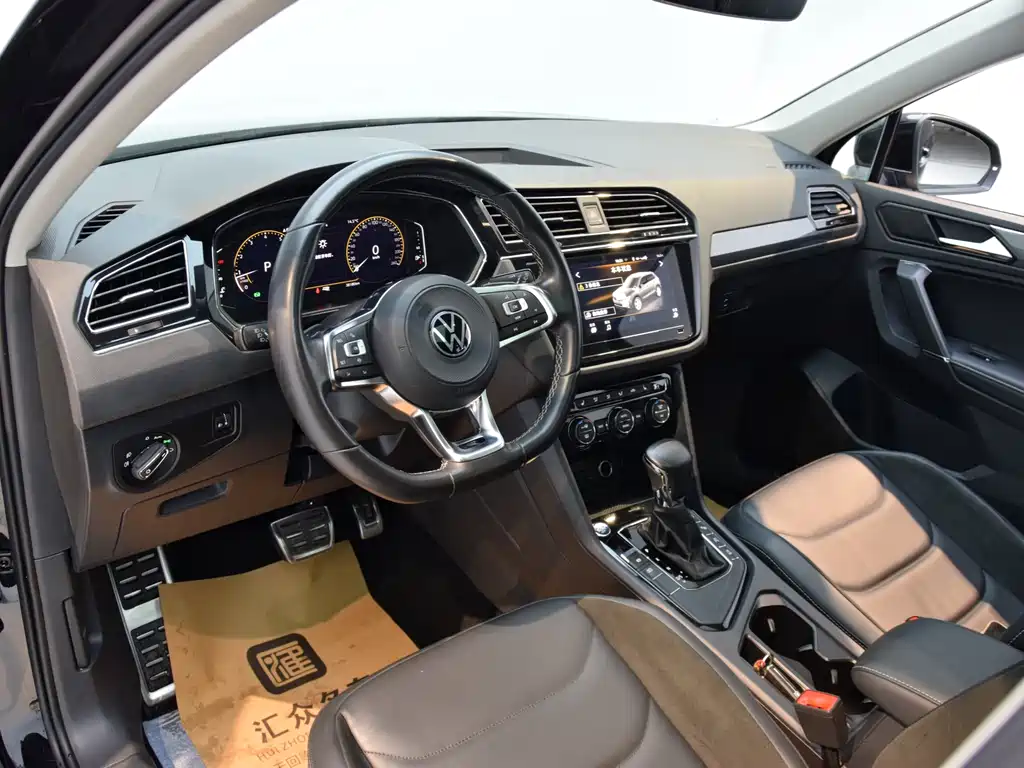 Volkswagen Volkswagen Tiguan L 2021 330TSI Automatic 2WD R-Line Premium Edition 2021 - thumbnail 5