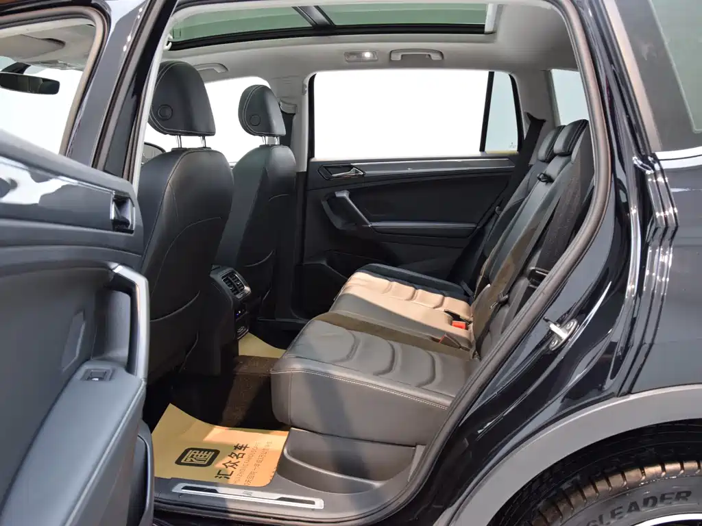 Volkswagen Volkswagen Tiguan L 2021 330TSI Automatic 2WD R-Line Premium Edition 2021 - thumbnail 6