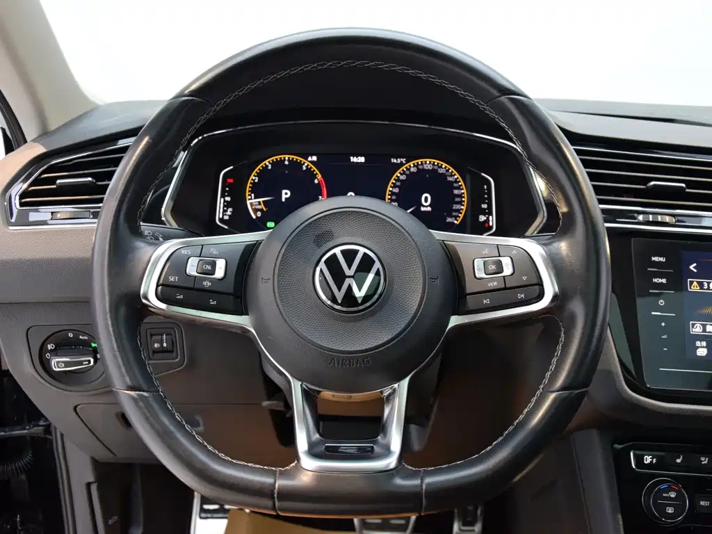 Volkswagen Volkswagen Tiguan L 2021 330TSI Automatic 2WD R-Line Premium Edition 2021 - thumbnail 9