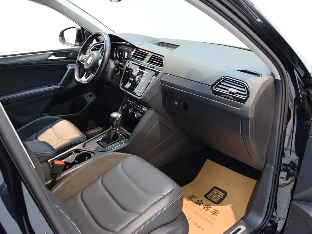 Volkswagen Volkswagen Tiguan L 2021 330TSI Automatic 2WD R-Line Premium Edition 2021 - thumbnail 13