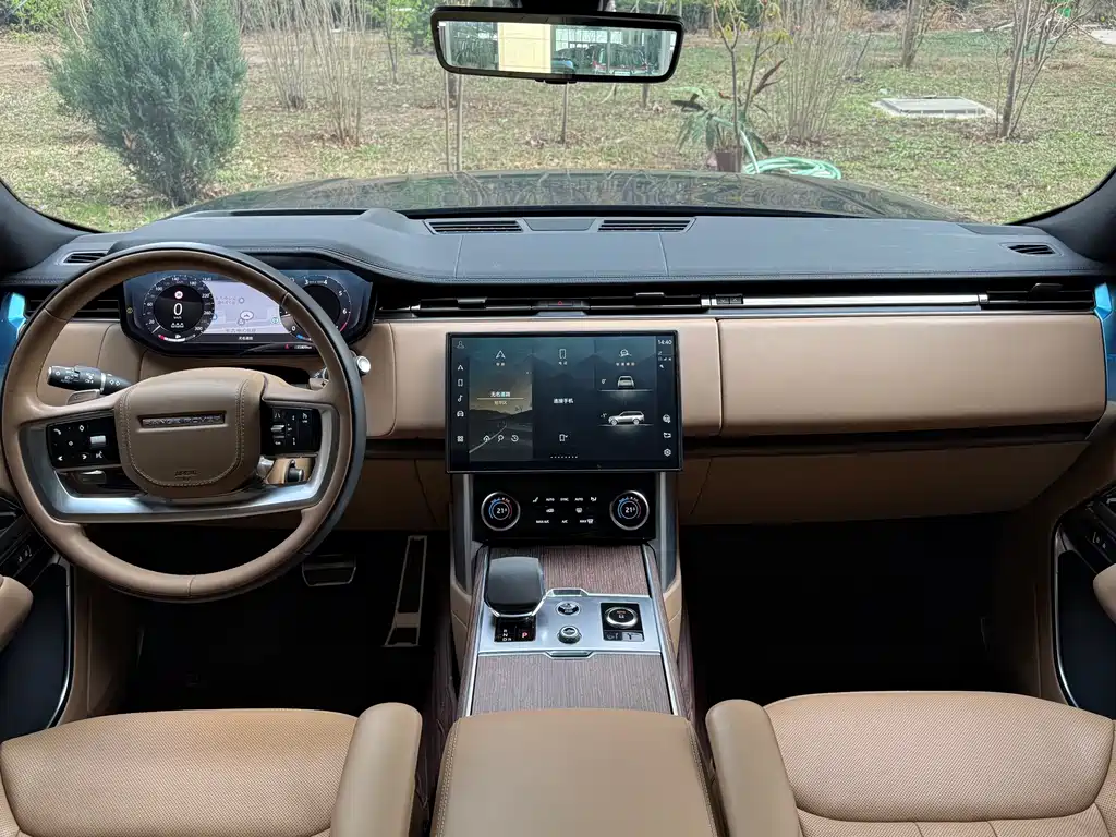Land Rover Range Rover 2023 3.0 L6 400PS Autobiography Long Wheelbase 2023 - thumbnail 12