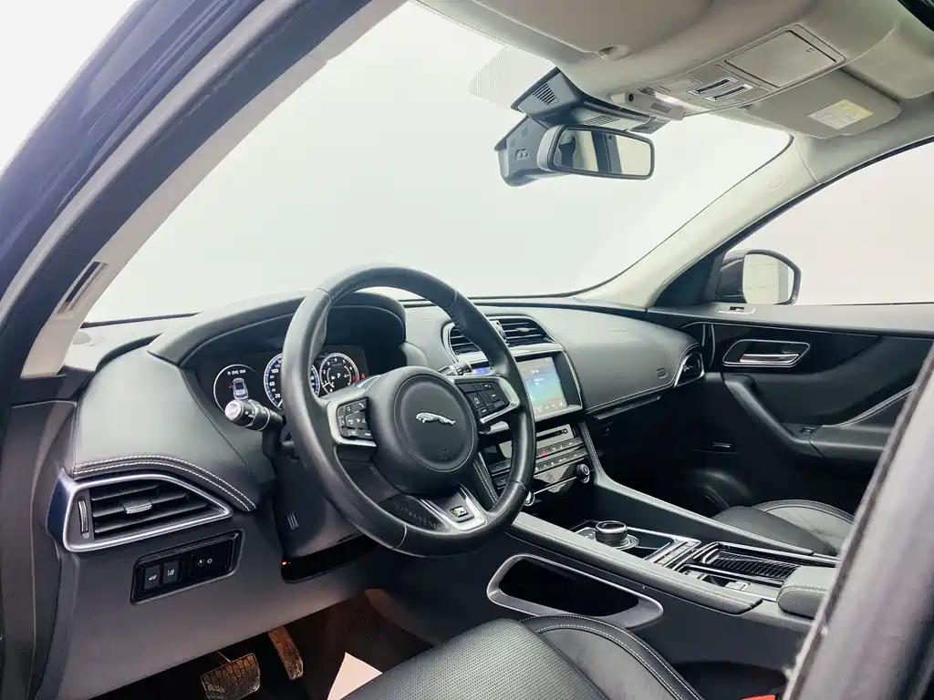 Jaguar Jaguar F-PACE 2019 2.0T AWD R-Sport 2018 - thumbnail 12