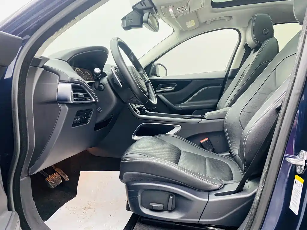 Jaguar Jaguar F-PACE 2019 2.0T AWD R-Sport 2018 - thumbnail 13